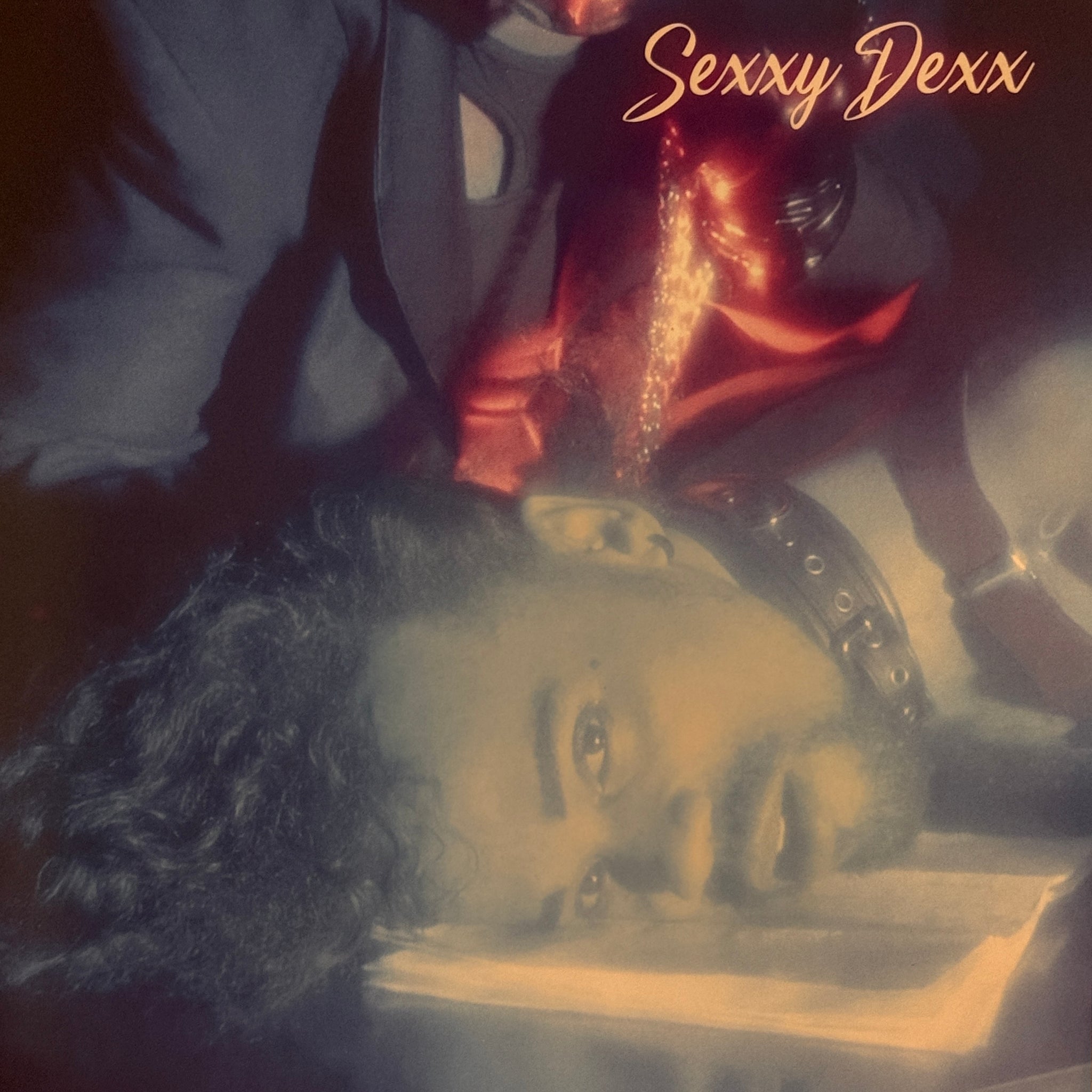 Sexxy Dexx - Possess Me / World So Cold