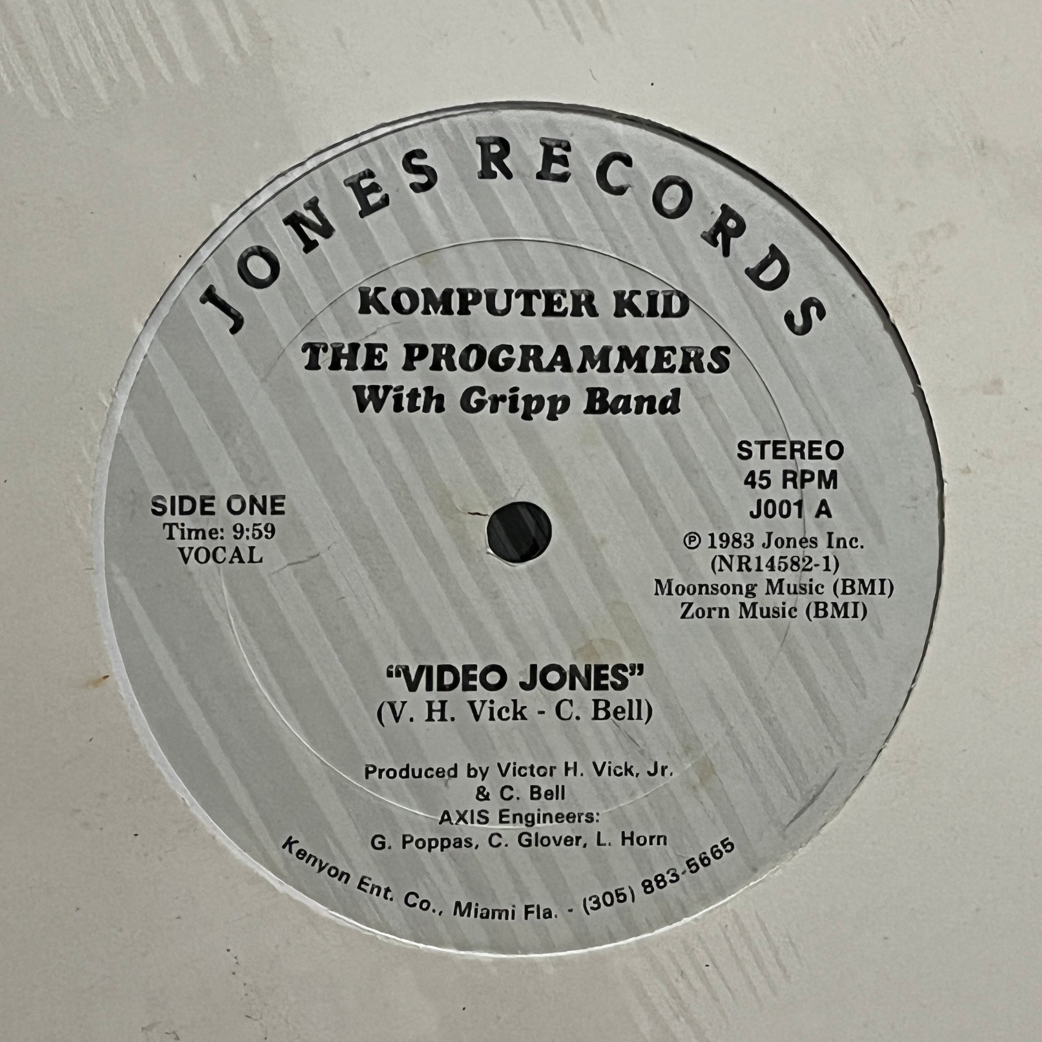 Komputer Kid &The Programmers w/ Gripp Band – Video Jones
